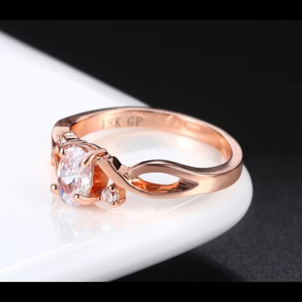 New 18k GP Rose Gold CZ Ring - Picture 5 of 6